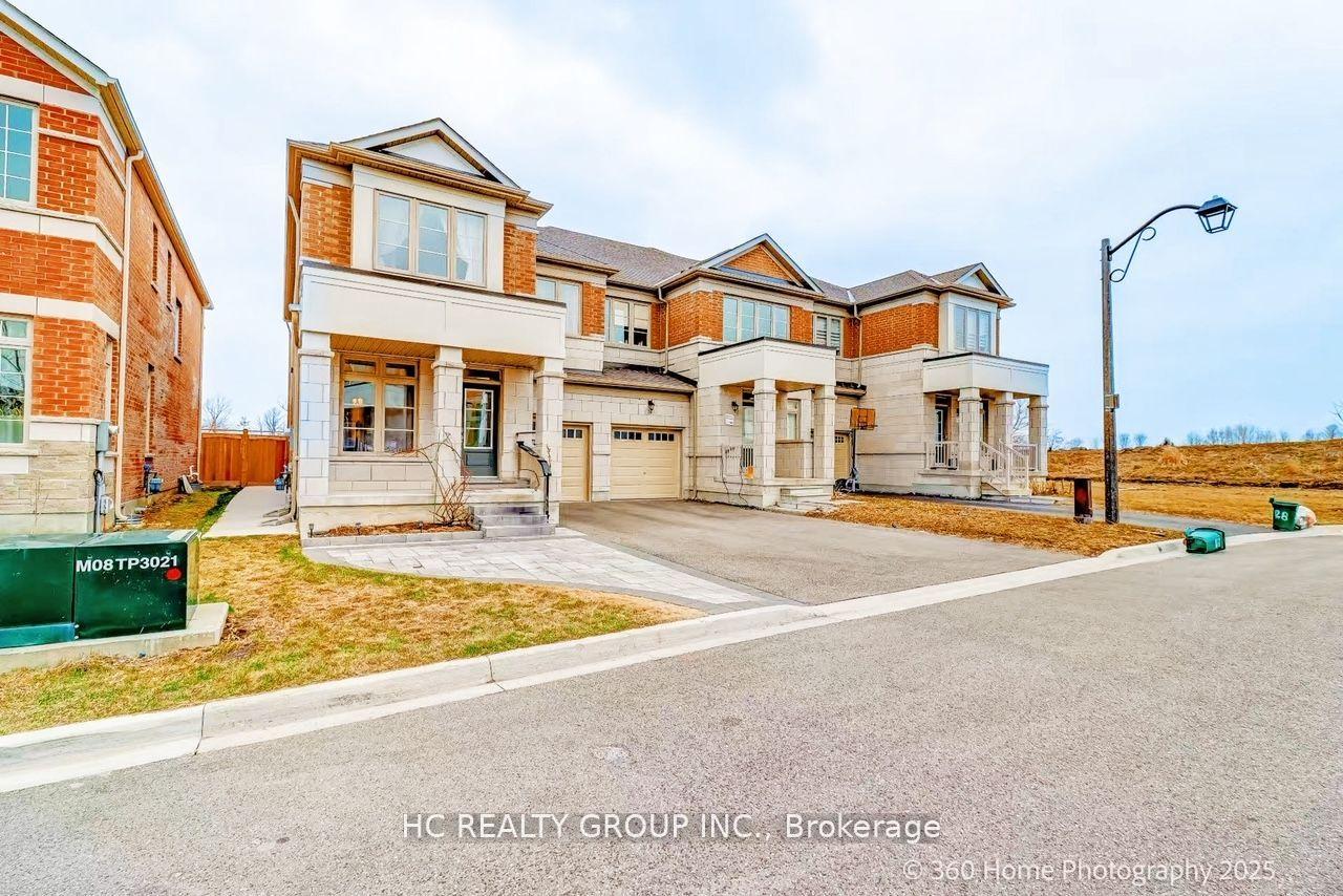 Photo 2 of 24 Decast Crescent, Markham, Box Grove — HOMEH