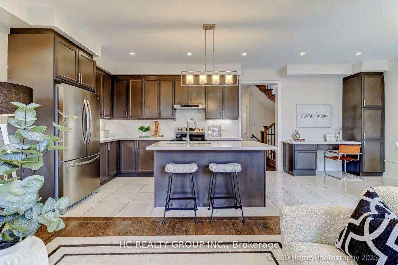 Photo 25 of 24 Decast Crescent, Markham, Box Grove — HOMEH