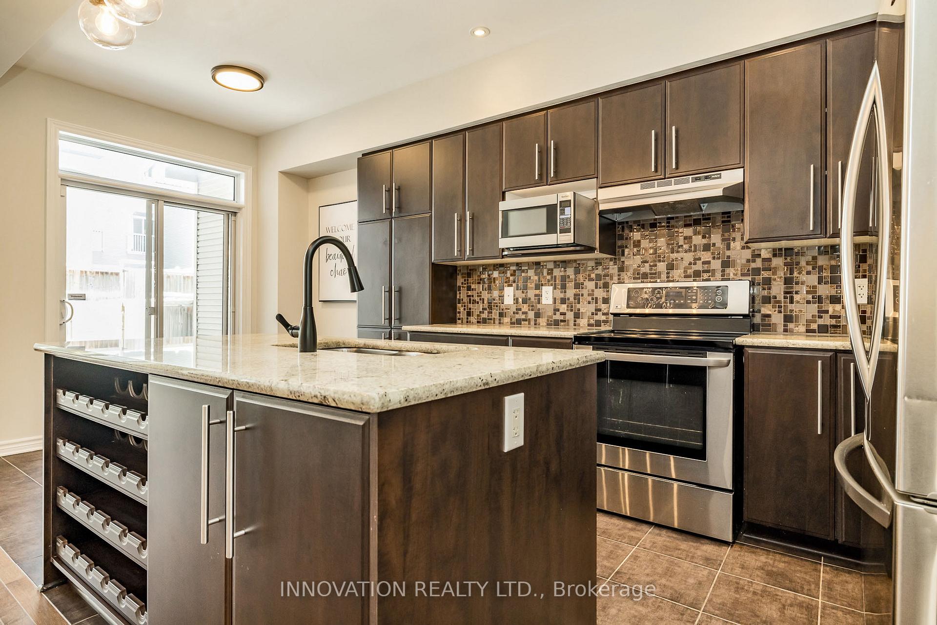 Photo 14 of 31 Torbec Avenue, Ottawa, Kanata - Kanata Lakes/Heritage Hills — HOMEH