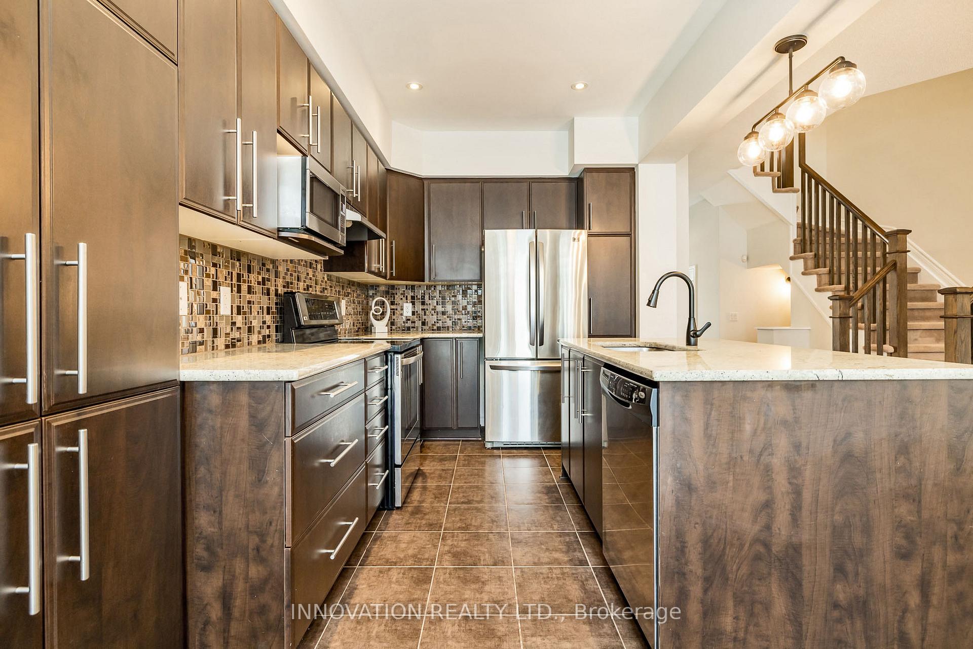 Photo 15 of 31 Torbec Avenue, Ottawa, Kanata - Kanata Lakes/Heritage Hills — HOMEH