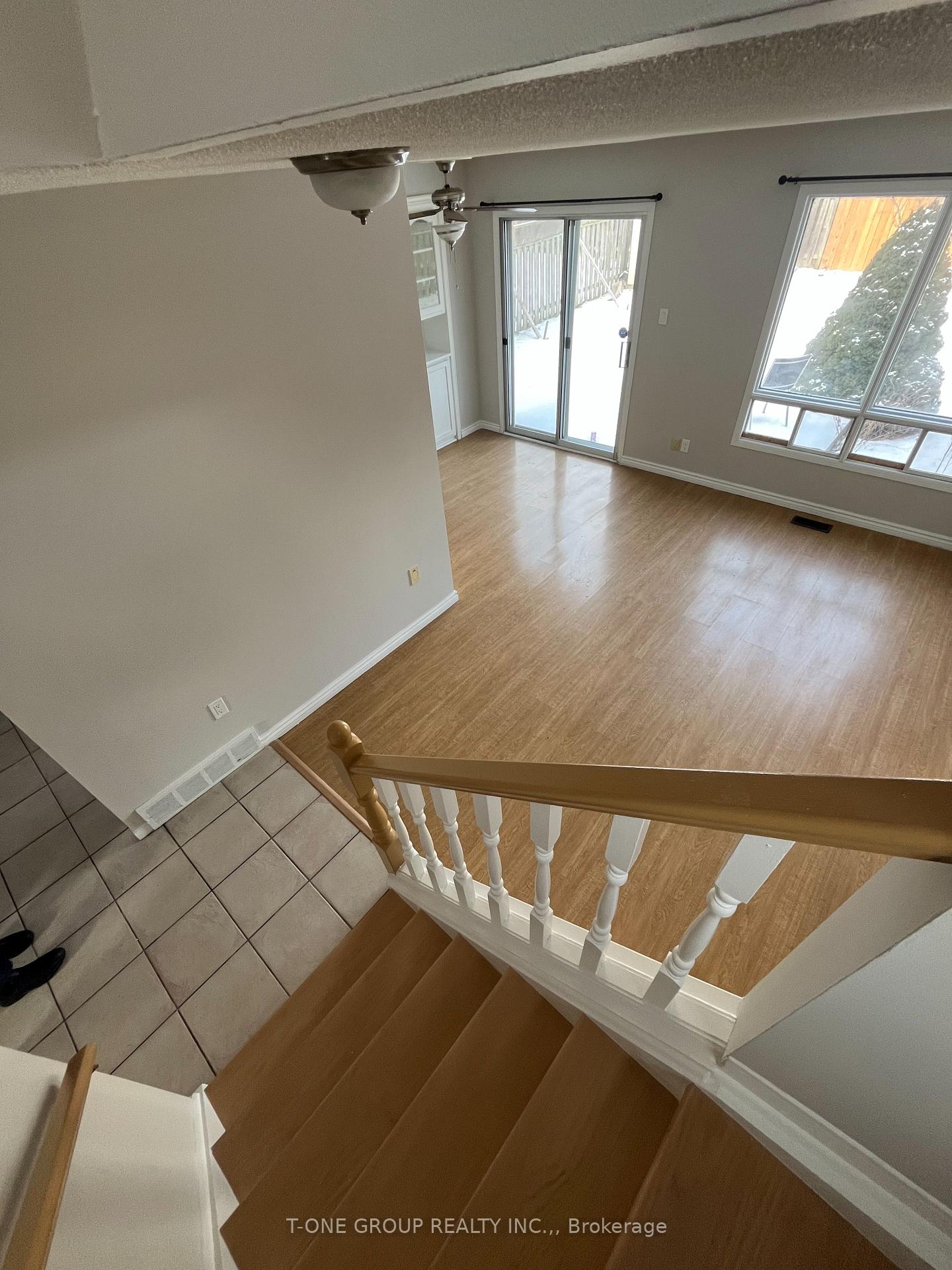 Photo 13 of 79 Broughton Avenue, Hamilton, Broughton — HOMEH