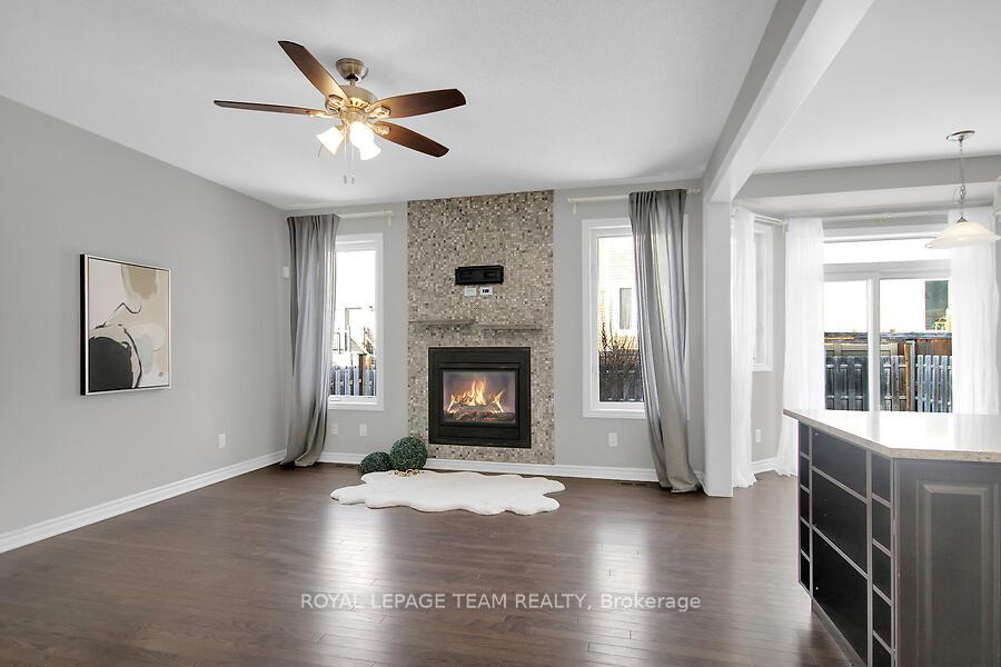 Photo 8 of 371 Meadowbreeze Drive, Ottawa, Kanata - Emerald Meadows/Trailwest — HOMEH