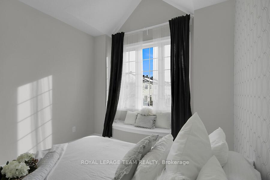 Photo 25 of 371 Meadowbreeze Drive, Ottawa, Kanata - Emerald Meadows/Trailwest — HOMEH