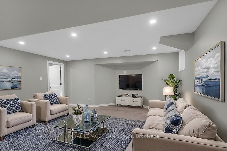 Photo 32 of 371 Meadowbreeze Drive, Ottawa, Kanata - Emerald Meadows/Trailwest — HOMEH