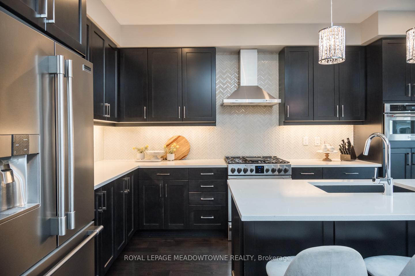 Photo 13 of 390 Ramsey Place, Milton, Ford — HOMEH