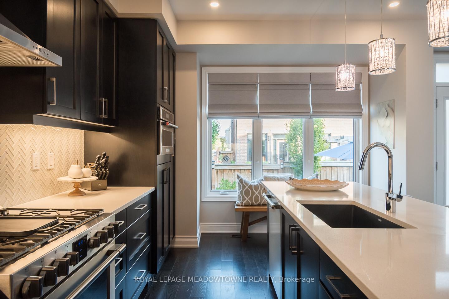 Photo 14 of 390 Ramsey Place, Milton, Ford — HOMEH