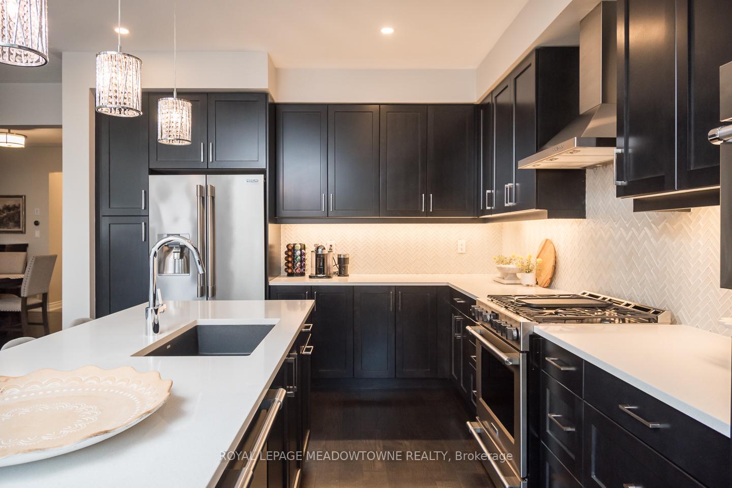 Photo 15 of 390 Ramsey Place, Milton, Ford — HOMEH
