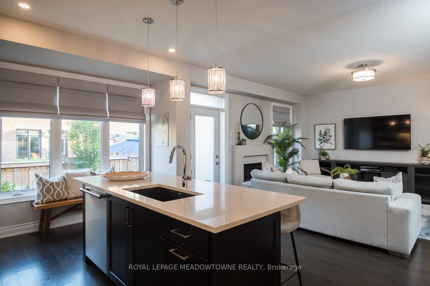 Photo 16 of 390 Ramsey Place, Milton, Ford — HOMEH
