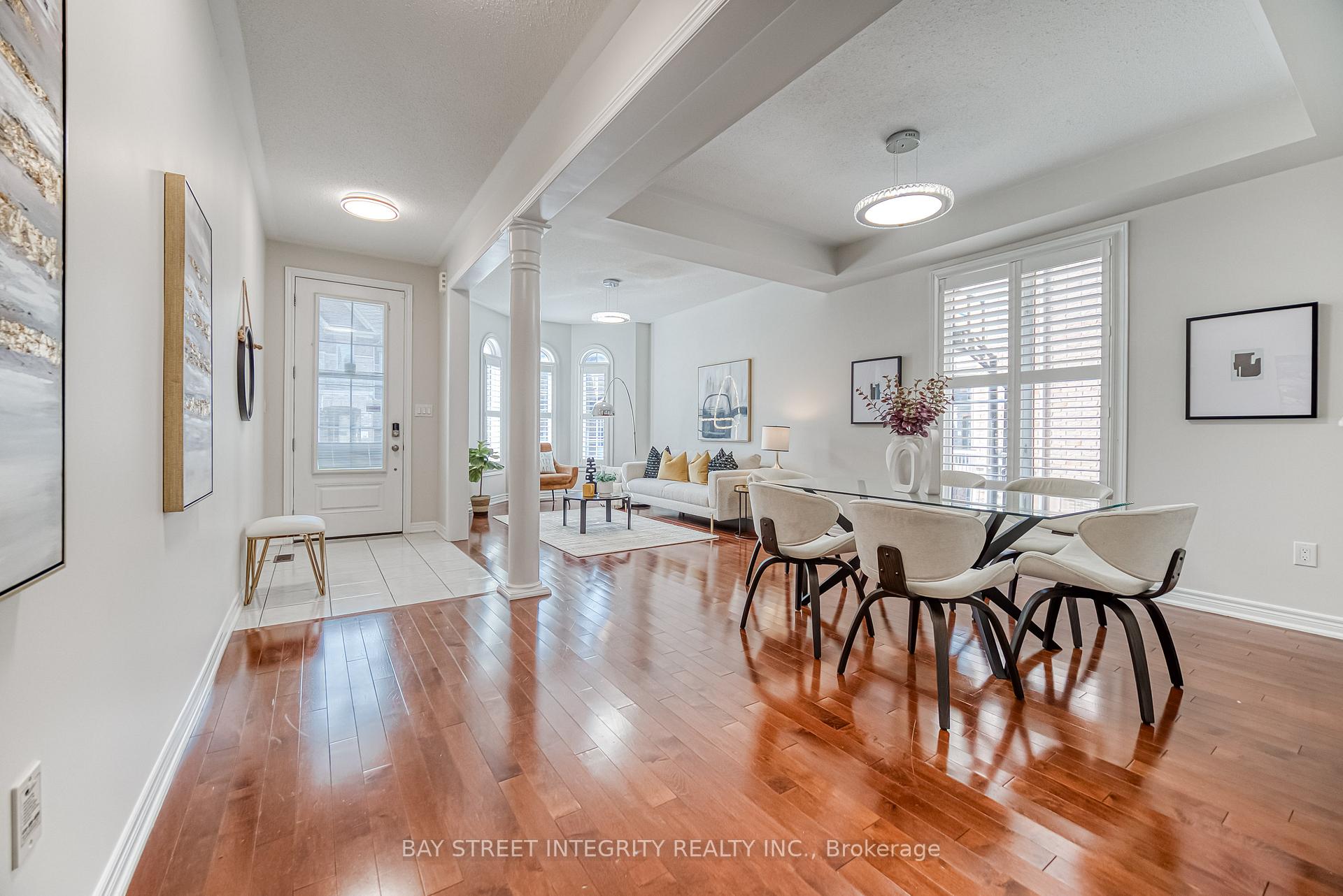 Photo 15 of 116 Holst Avenue, Markham, Berczy — HOMEH