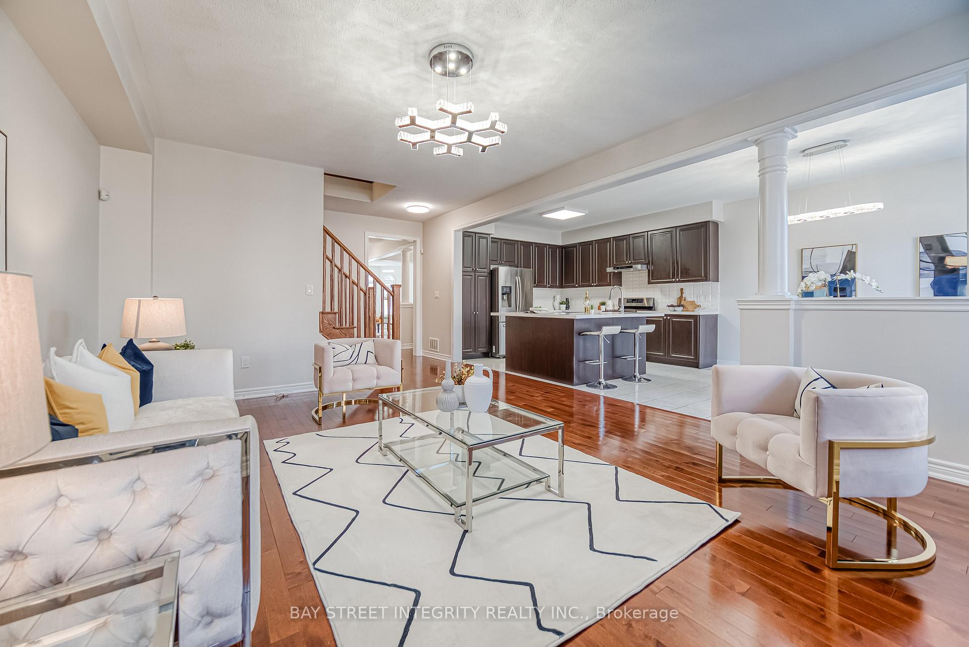 Photo 19 of 116 Holst Avenue, Markham, Berczy — HOMEH