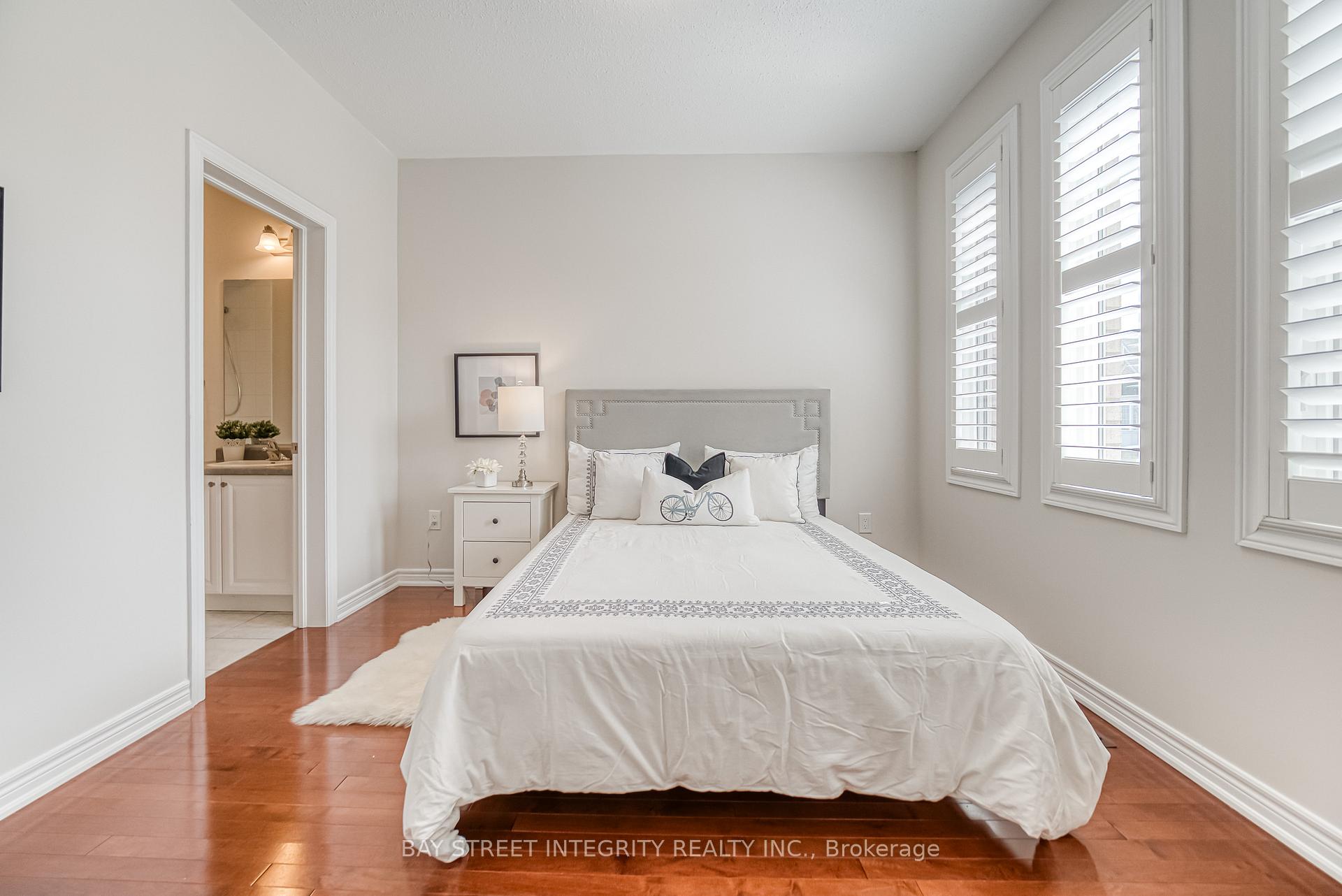 Photo 36 of 116 Holst Avenue, Markham, Berczy — HOMEH