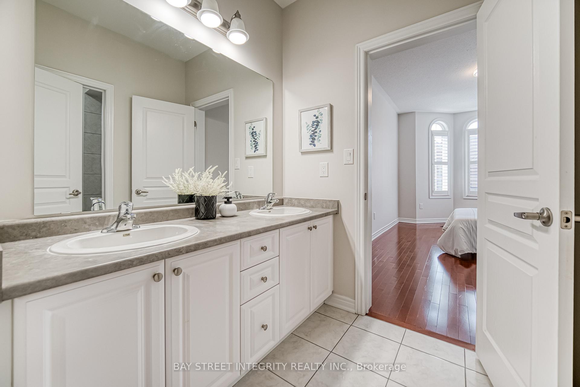 Photo 42 of 116 Holst Avenue, Markham, Berczy — HOMEH