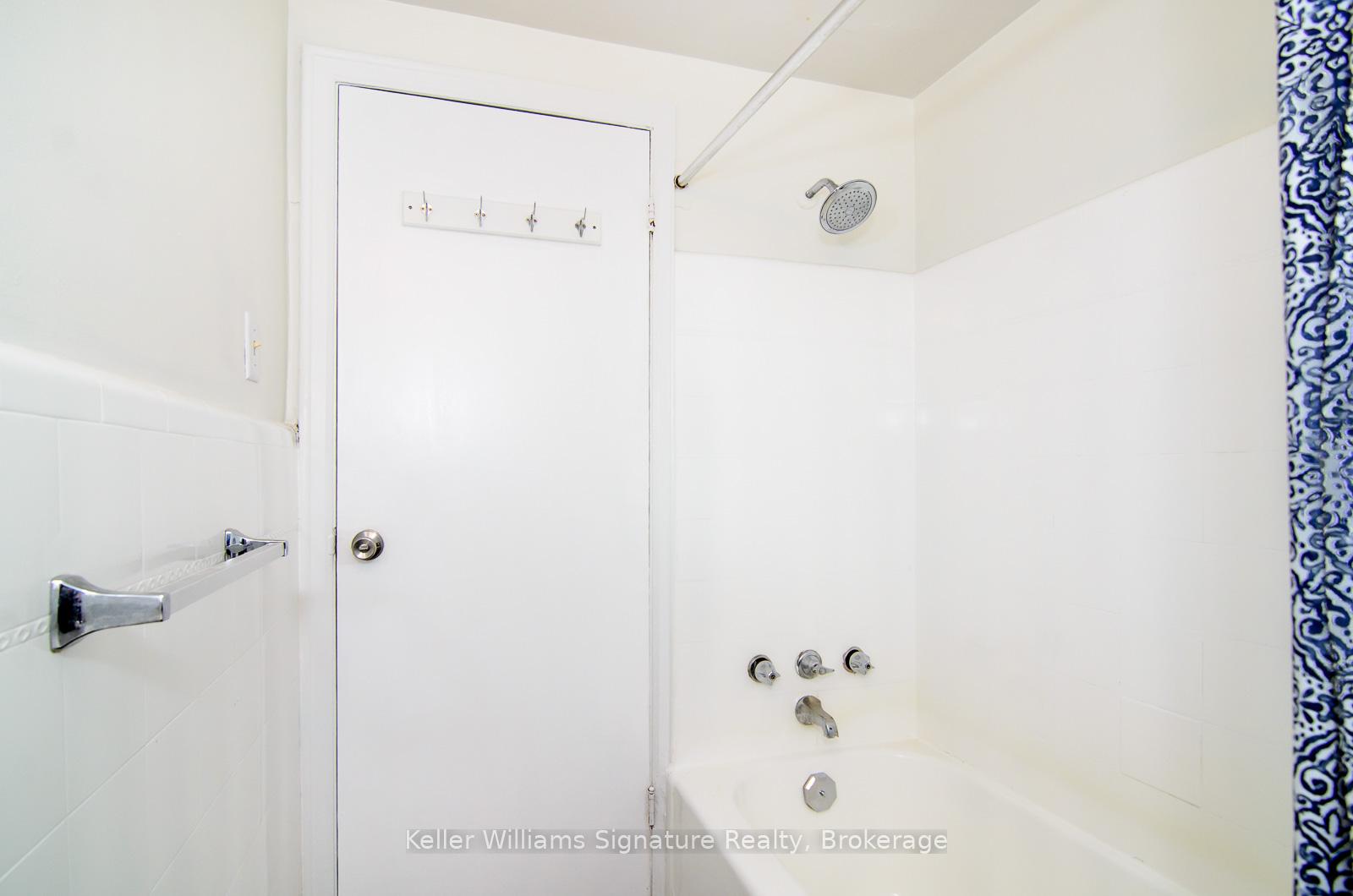 Photo 13 of Unit 2, 145 Victoria Avenue S, Hamilton, Stinson — HOMEH