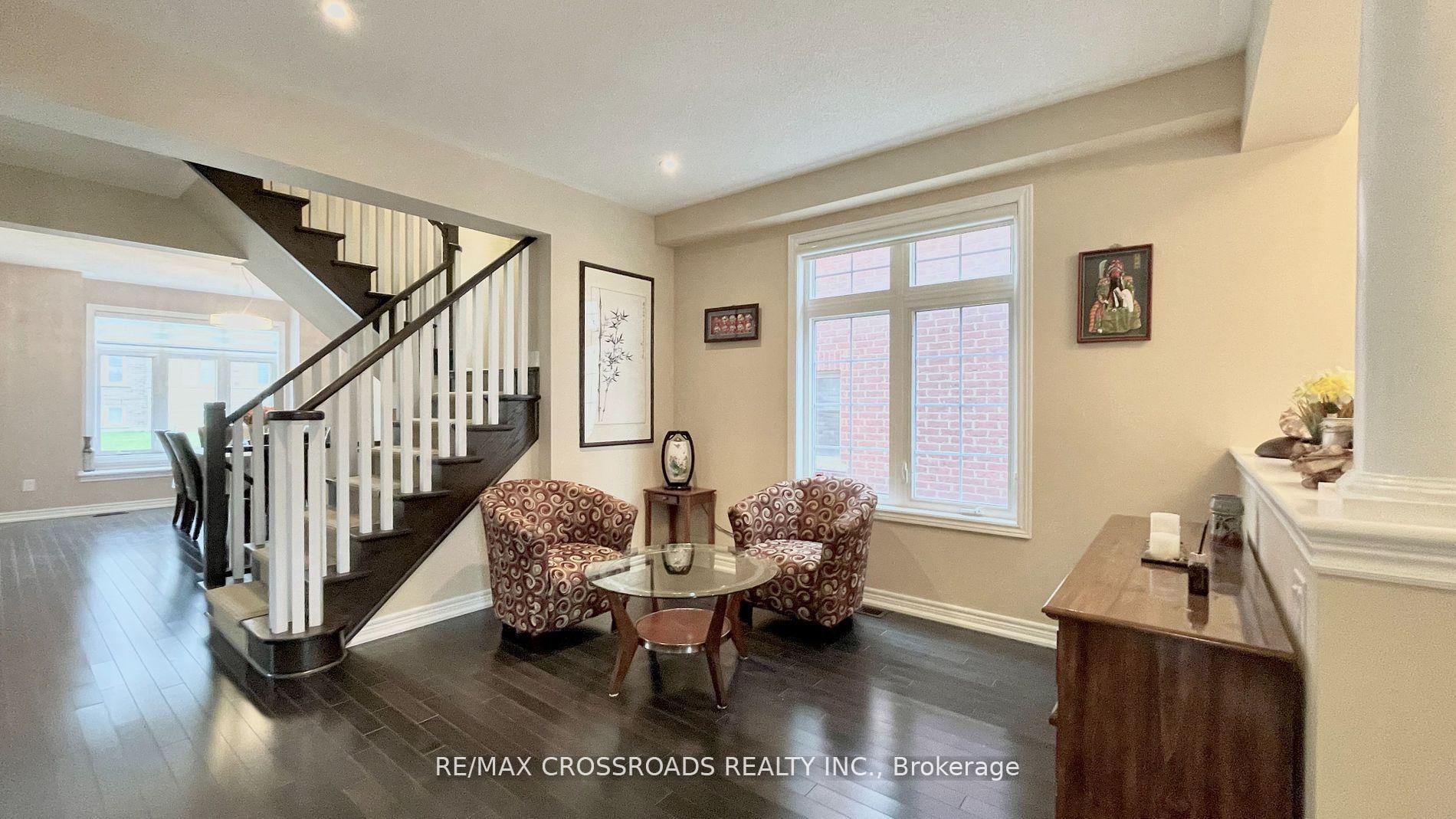 Photo 2 of 103 Glengordon Crescent, Markham, Angus Glen — HOMEH