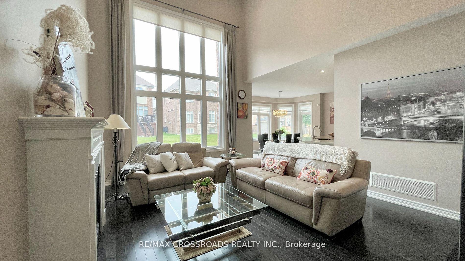 Photo 4 of 103 Glengordon Crescent, Markham, Angus Glen — HOMEH
