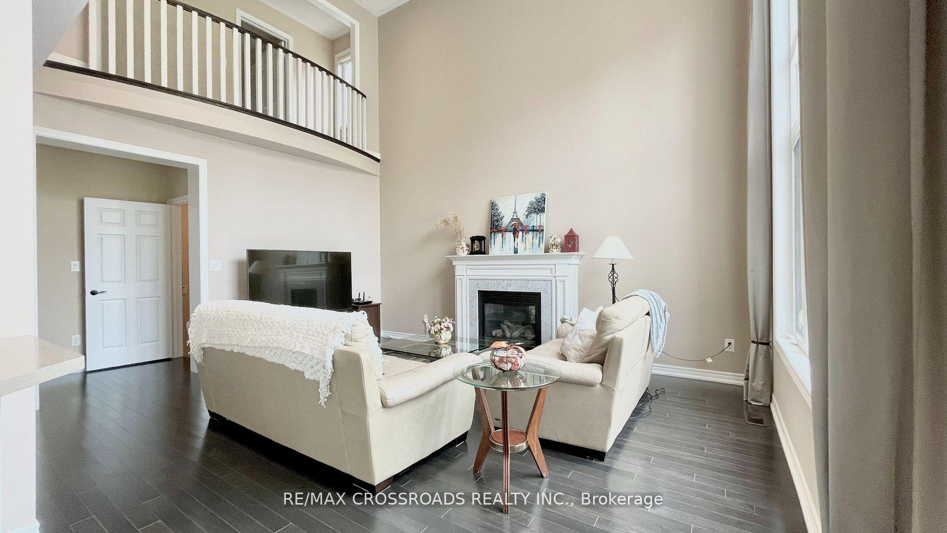 Photo 5 of 103 Glengordon Crescent, Markham, Angus Glen — HOMEH
