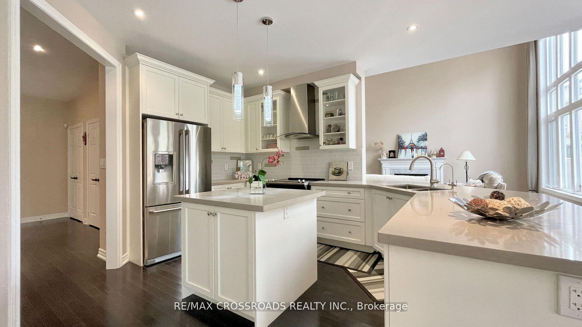 Photo 10 of 103 Glengordon Crescent, Markham, Angus Glen — HOMEH