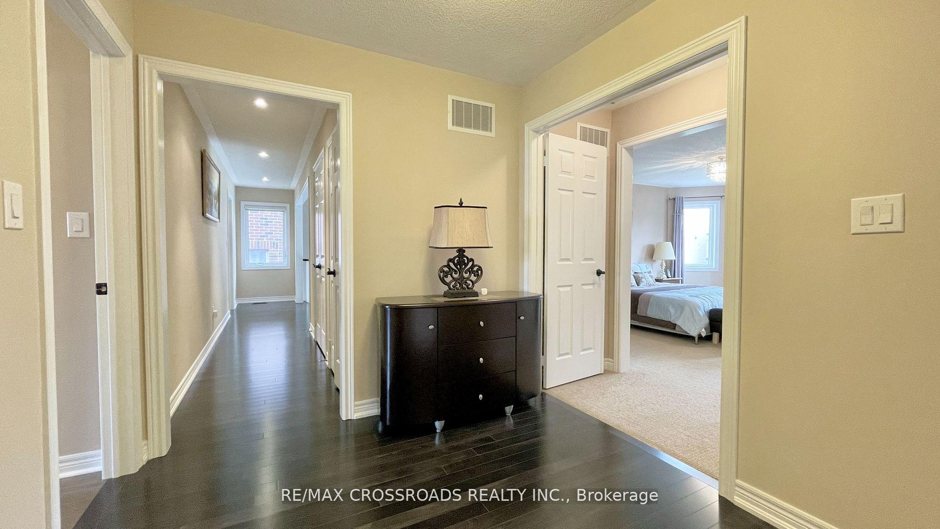 Photo 17 of 103 Glengordon Crescent, Markham, Angus Glen — HOMEH