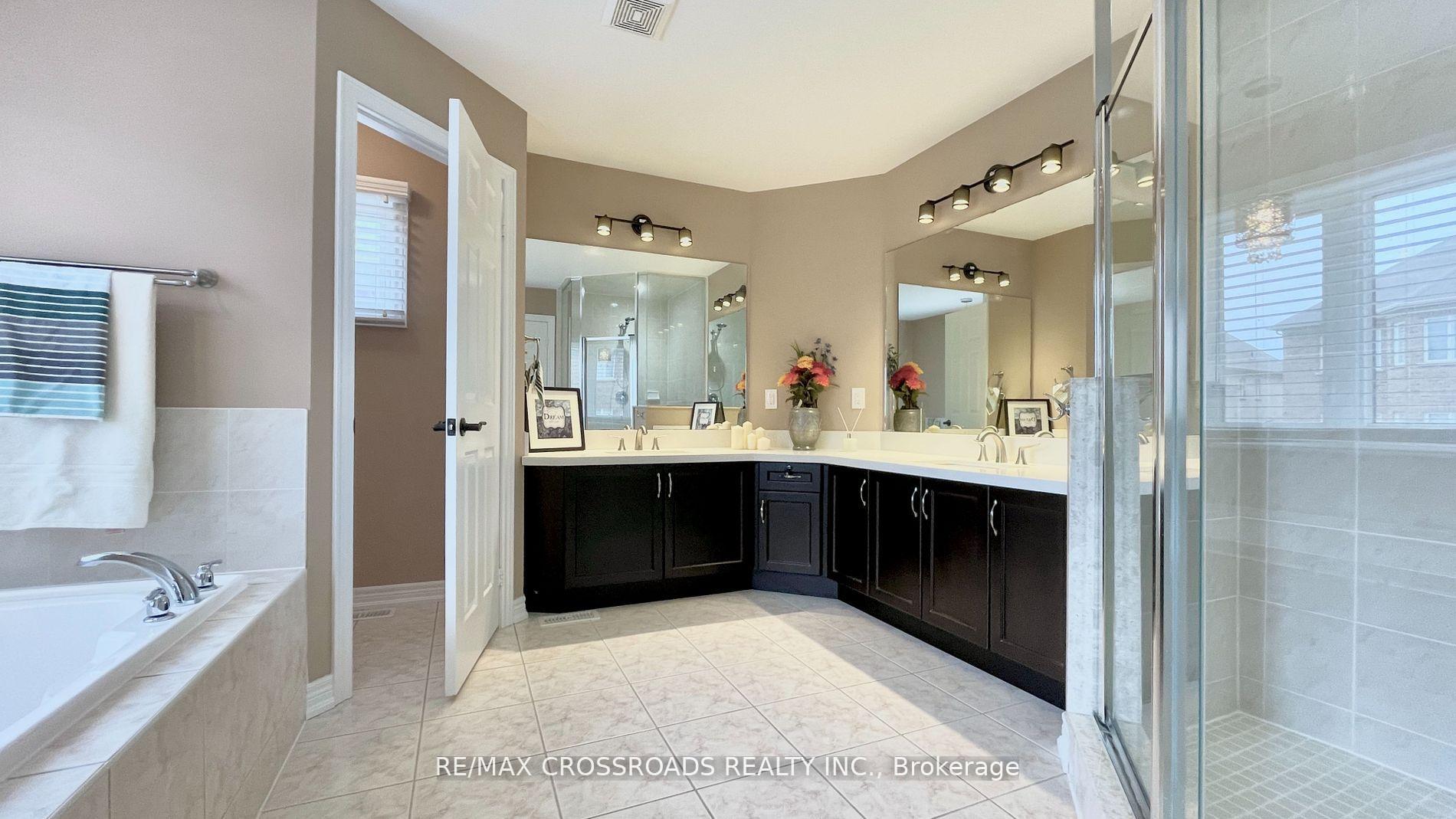 Photo 20 of 103 Glengordon Crescent, Markham, Angus Glen — HOMEH