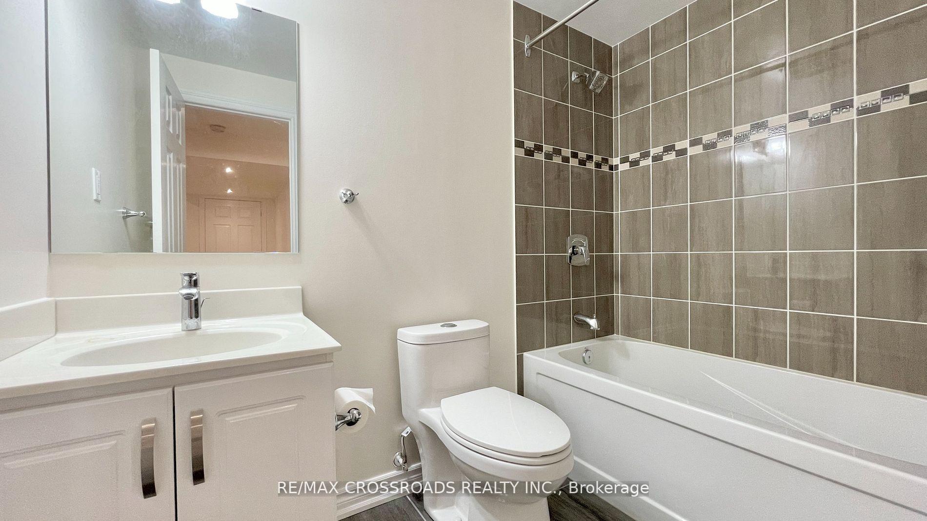 Photo 35 of 103 Glengordon Crescent, Markham, Angus Glen — HOMEH