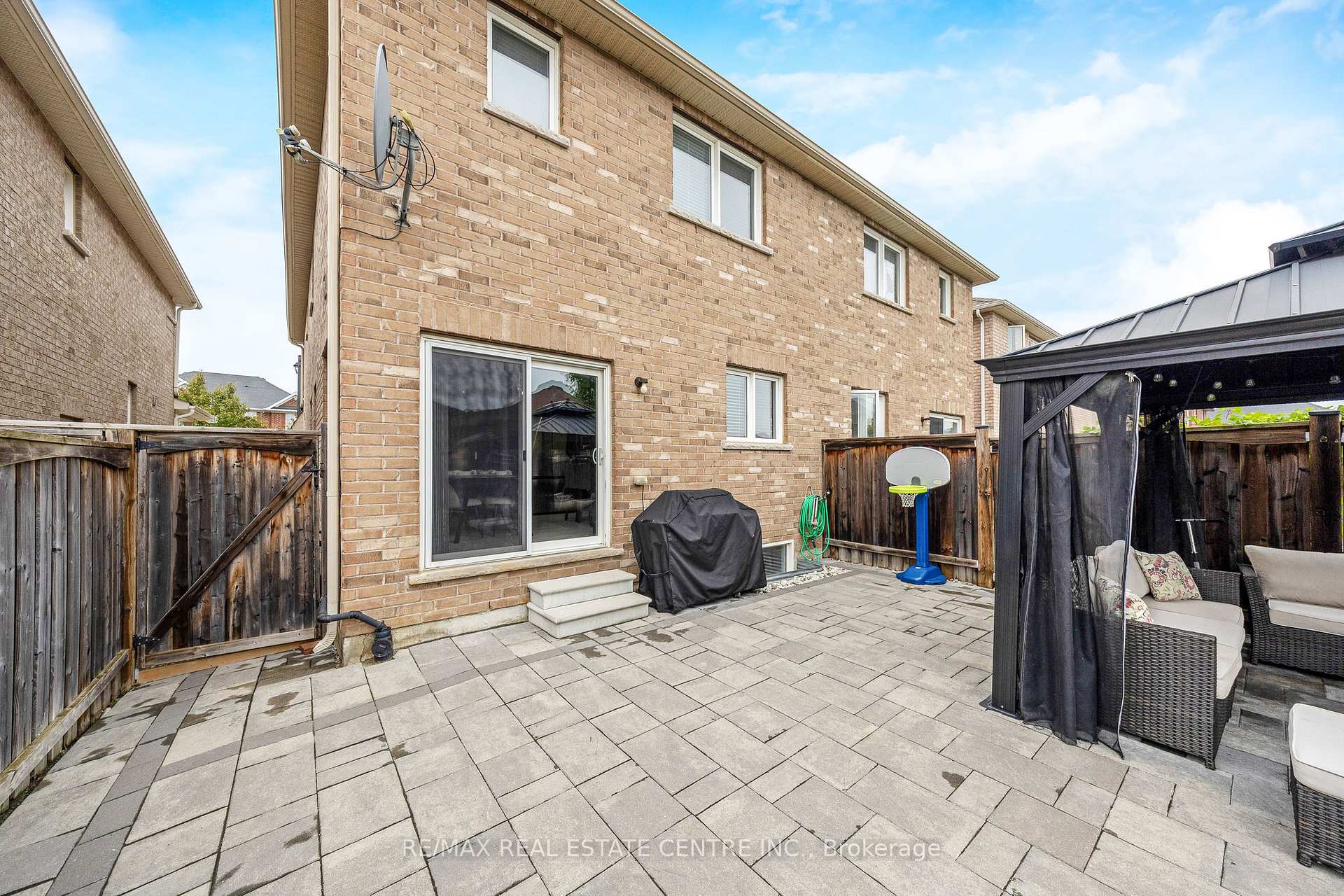Photo 40 of 1244 Ruddy Crescent, Milton, Beaty — HOMEH
