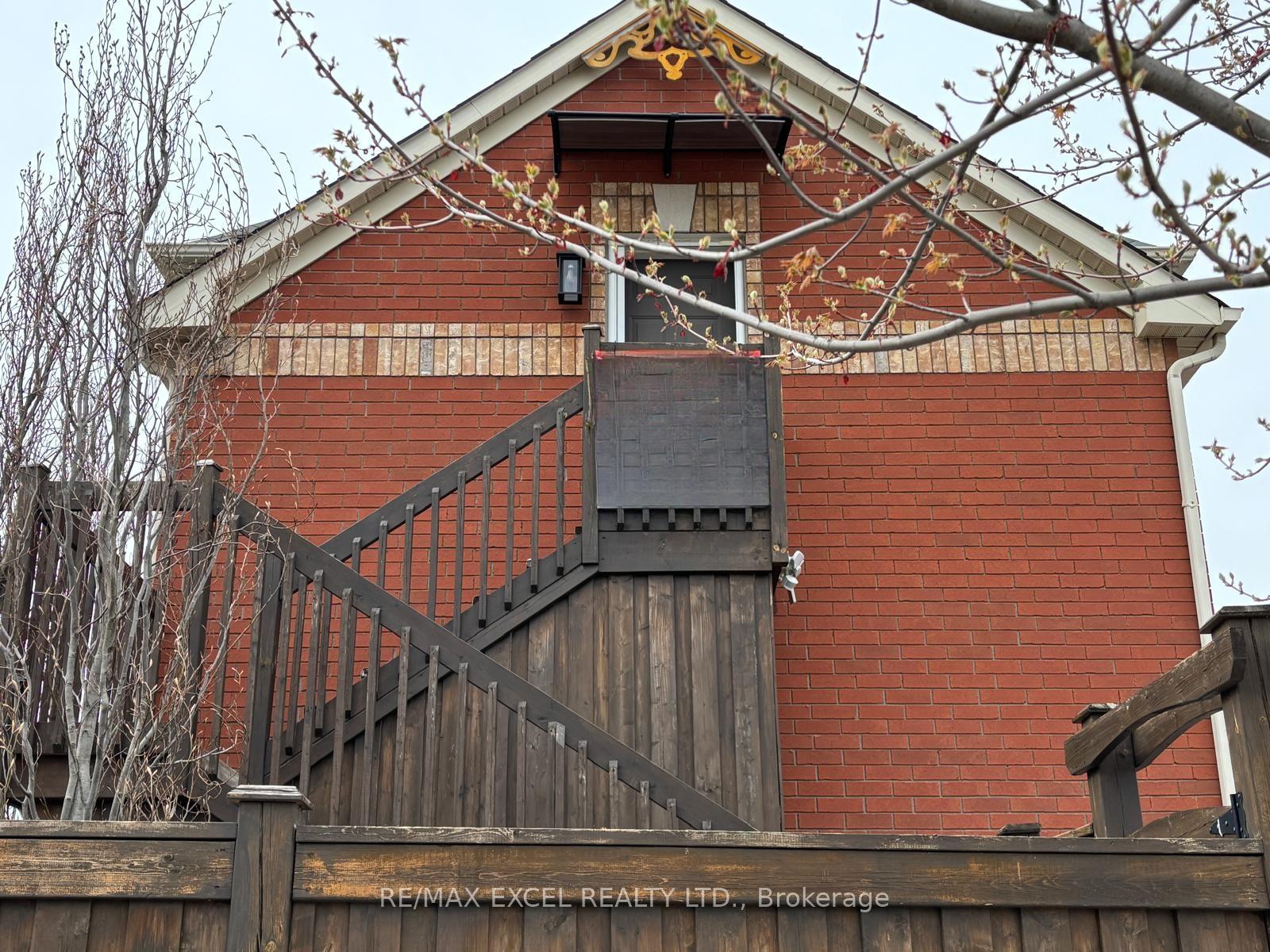 Photo 1 of Unit Coach, 161 Walkerville Road, Markham, Cornell — HOMEH