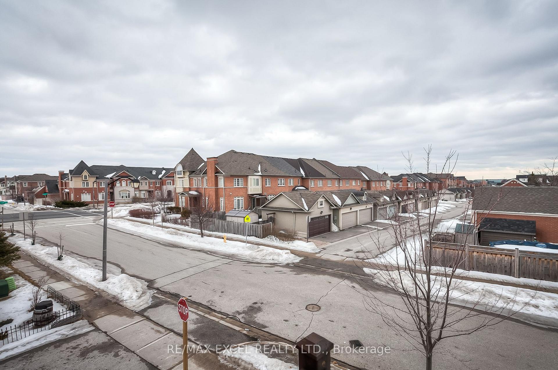 Photo 16 of Unit Coach, 161 Walkerville Road, Markham, Cornell — HOMEH