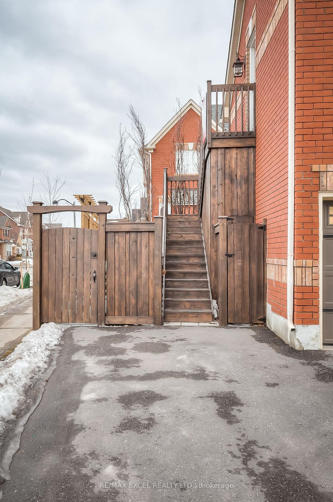 Photo 18 of Unit Coach, 161 Walkerville Road, Markham, Cornell — HOMEH