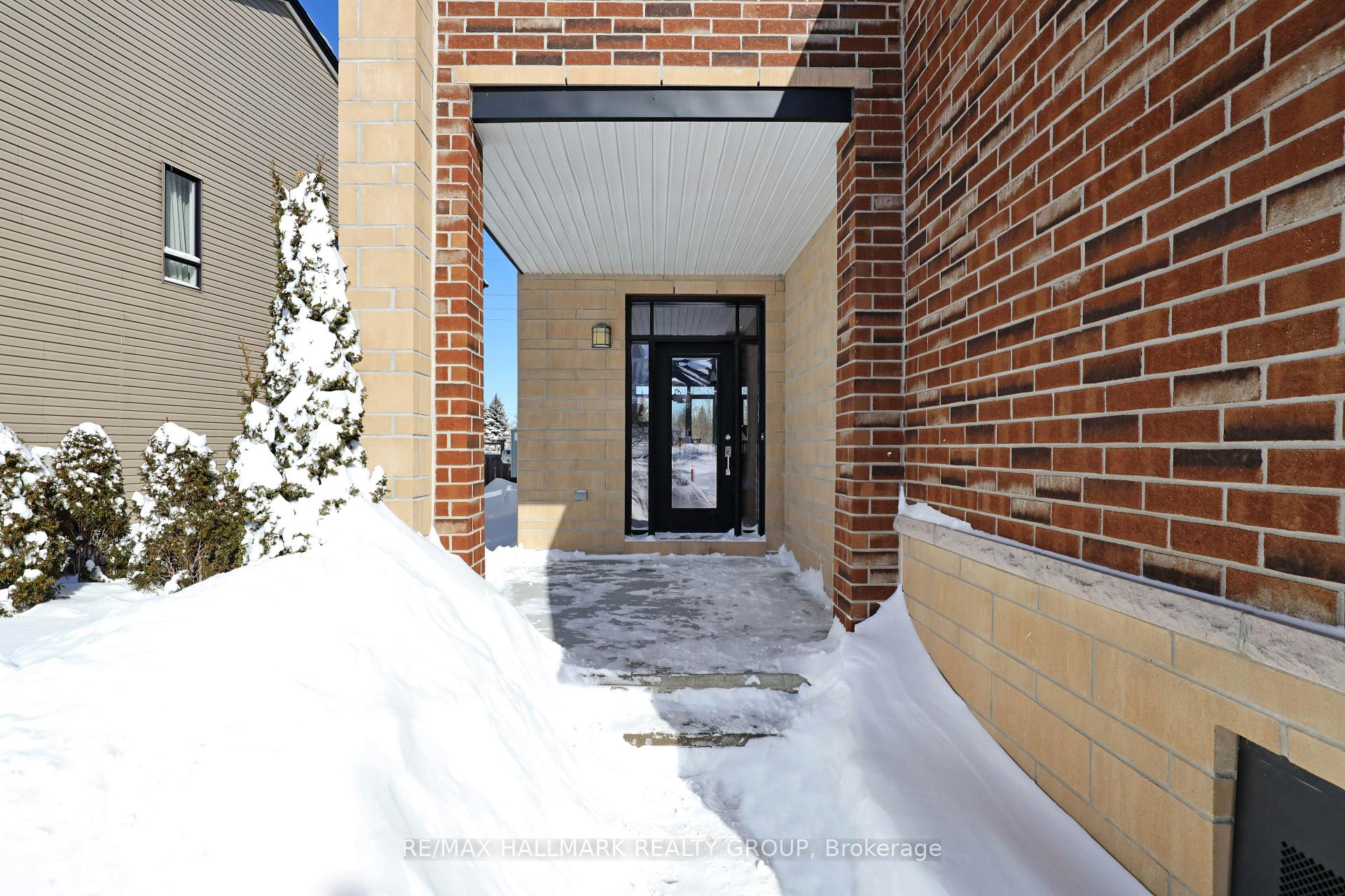 Photo 4 of 174 Kinghaven Crescent, Ottawa, Kanata - Bridlewood — HOMEH