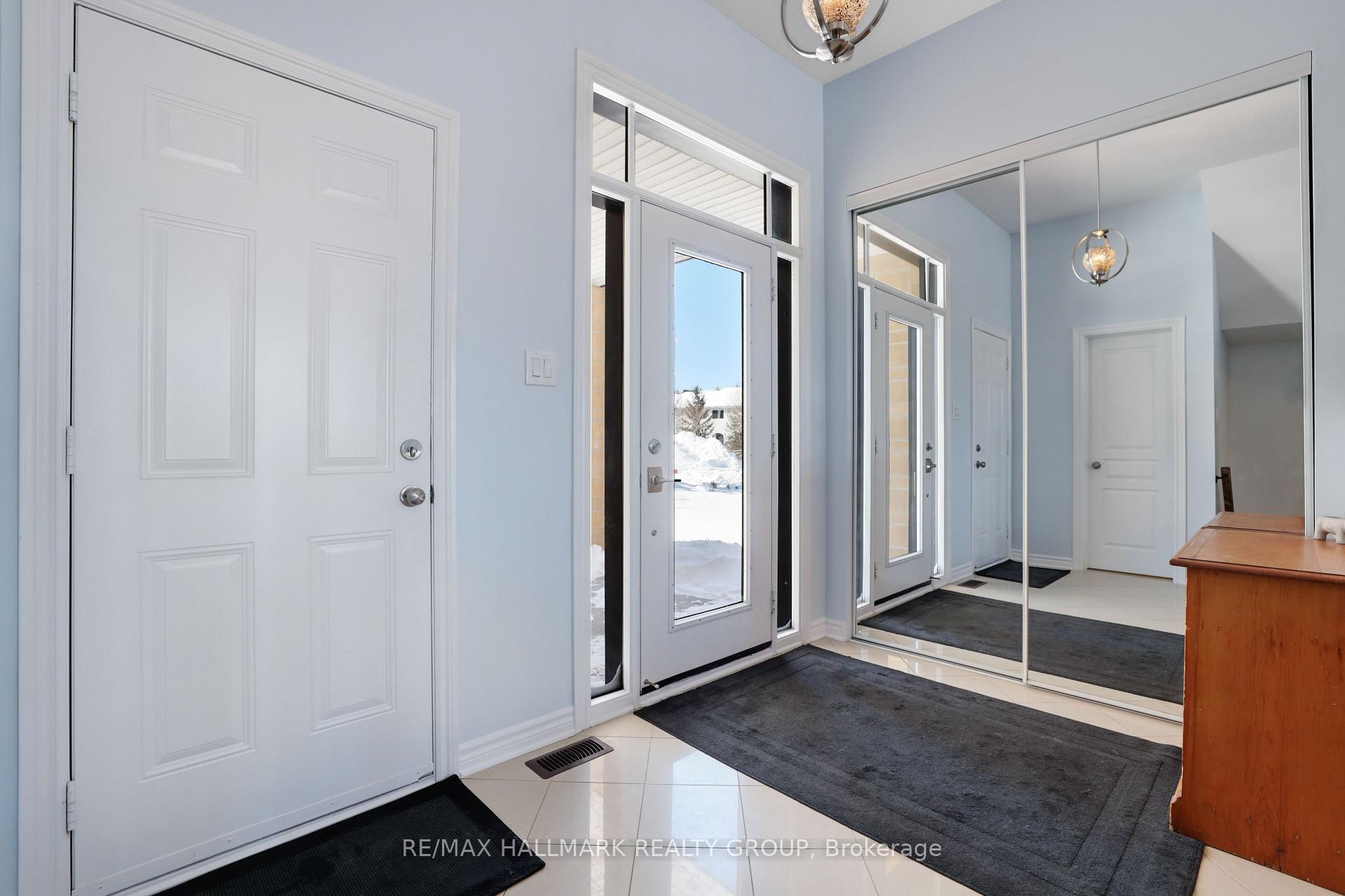 Photo 7 of 174 Kinghaven Crescent, Ottawa, Kanata - Bridlewood — HOMEH