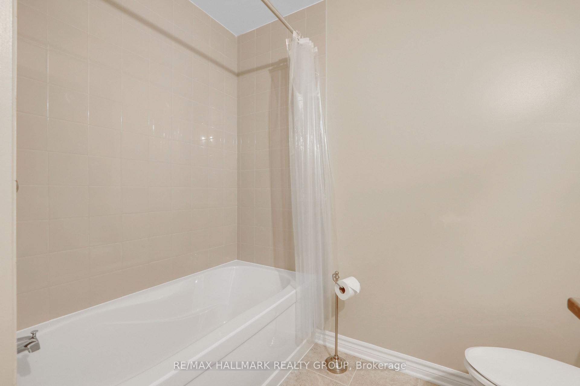 Photo 33 of 174 Kinghaven Crescent, Ottawa, Kanata - Bridlewood — HOMEH