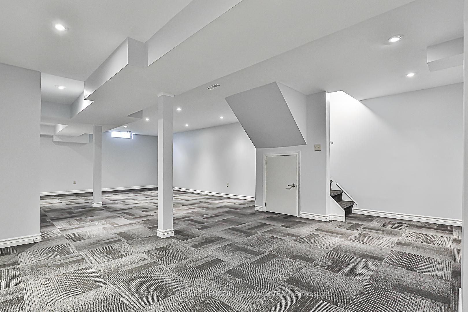 Photo 19 of 11 Graham Crescent, Markham, Raymerville — HOMEH