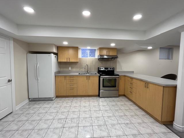 Photo 2 of Unit Basement, 94 Peshawar Avenue, Markham, Village Green-South Unionville — HOMEH