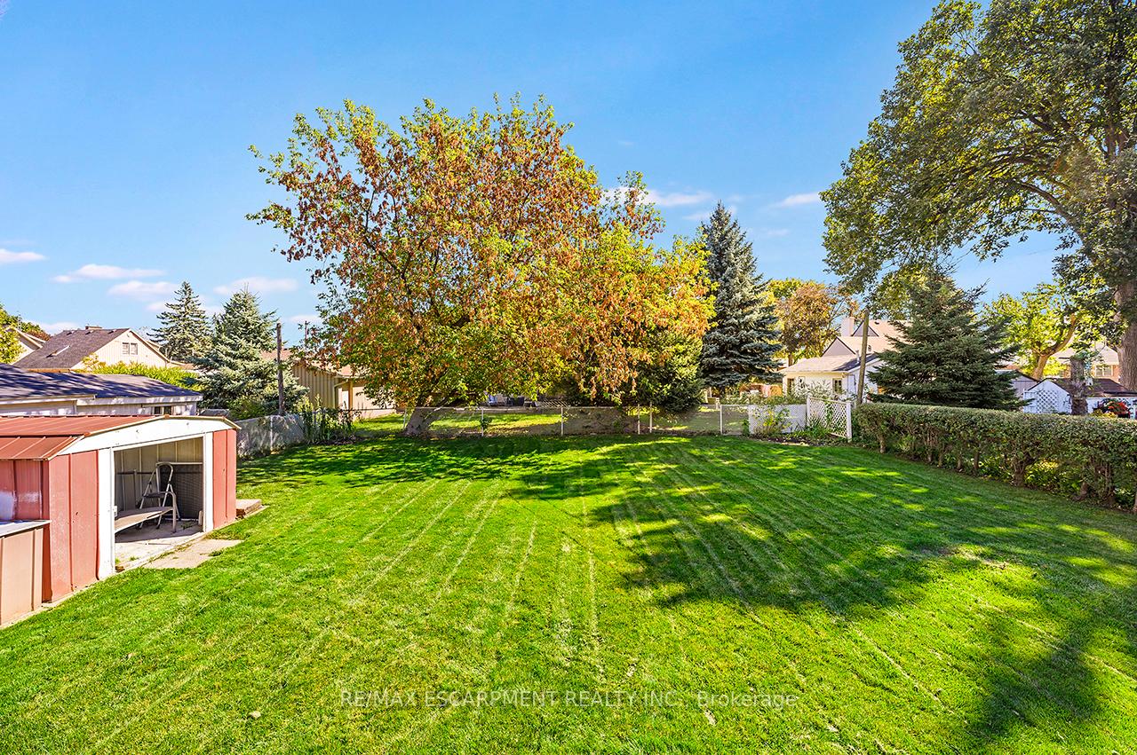 Photo 36 of 207 Elmwood Crescent, Milton, Bronte Meadows — HOMEH