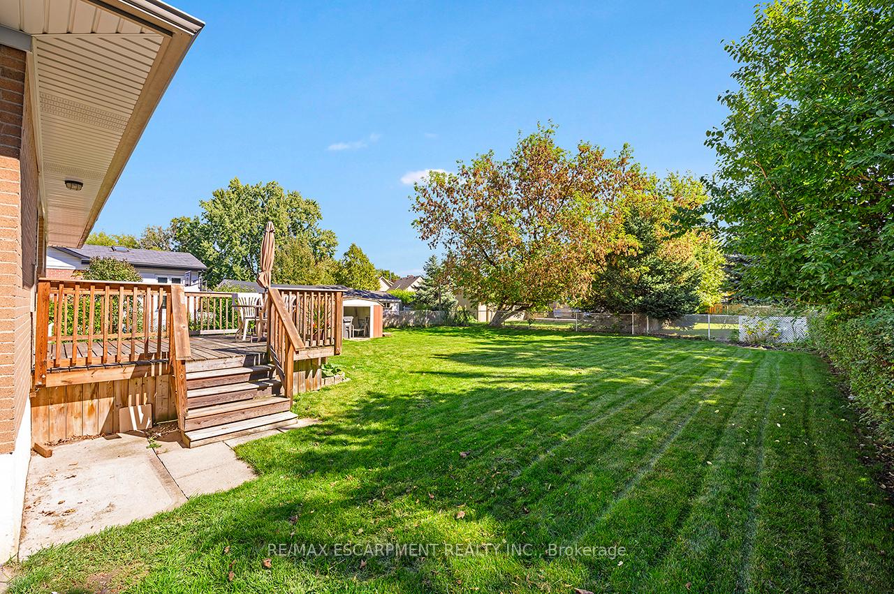Photo 37 of 207 Elmwood Crescent, Milton, Bronte Meadows — HOMEH