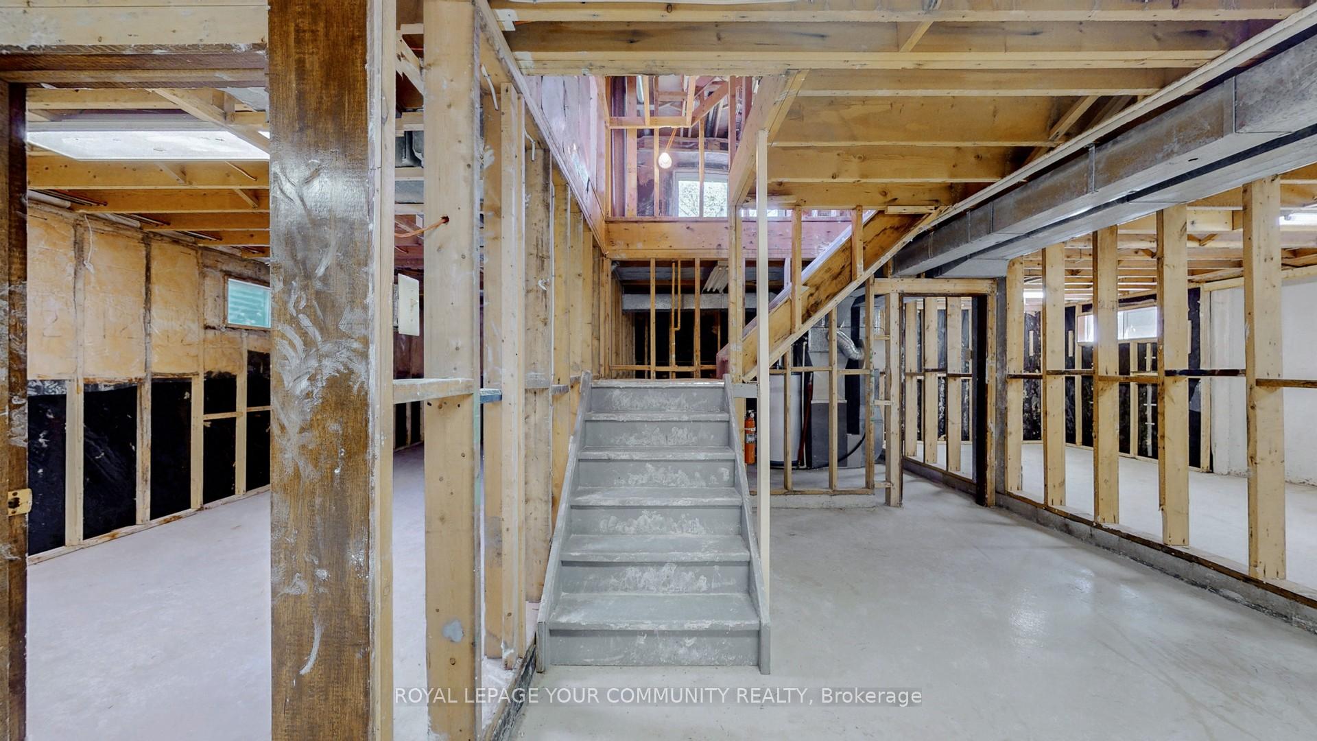 Photo 4 of 2 Hemlock Drive, Markham, Raymerville — HOMEH