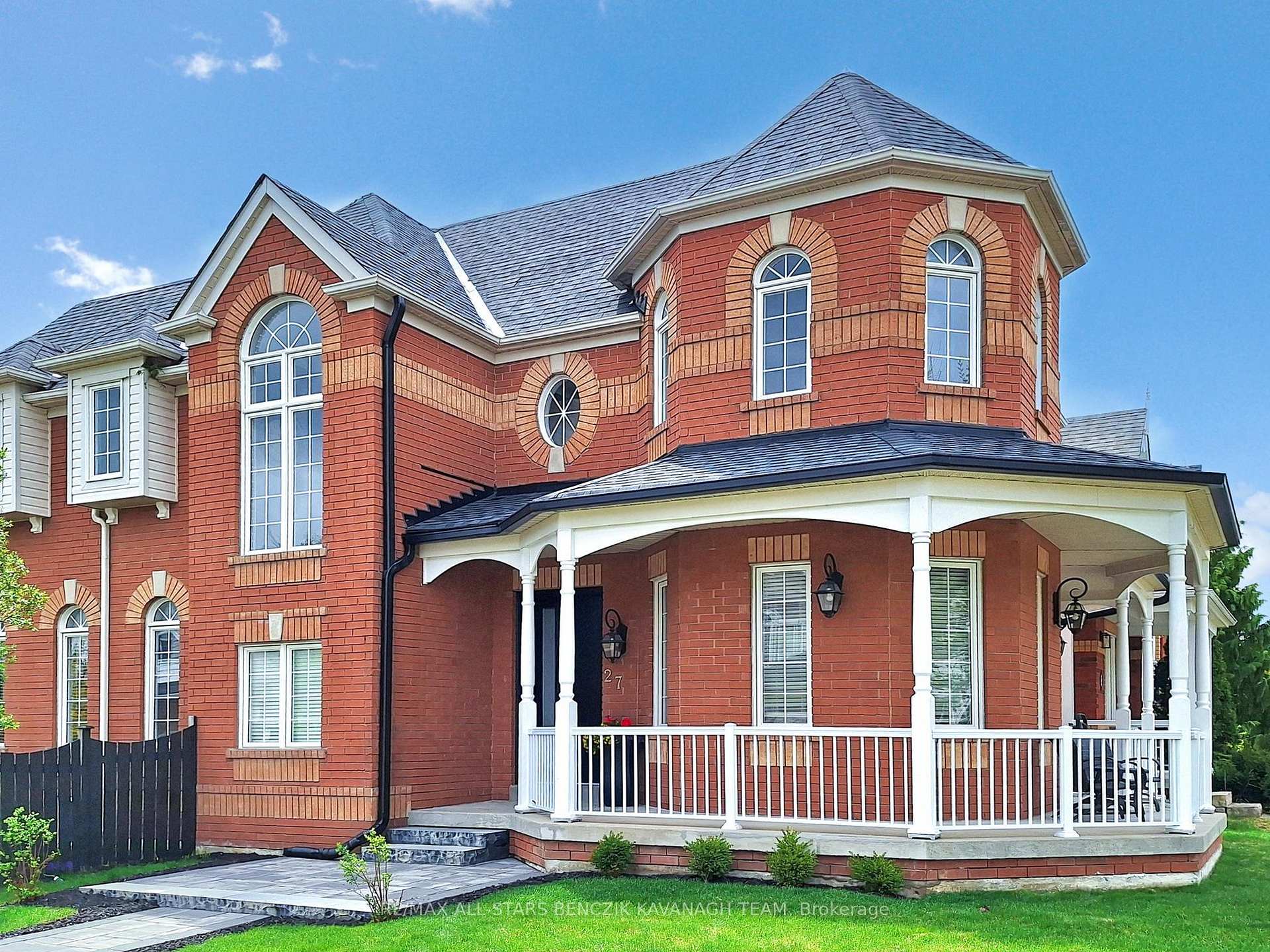 Photo 2 of 27 Spring Meadow Avenue, Markham, Cornell — HOMEH