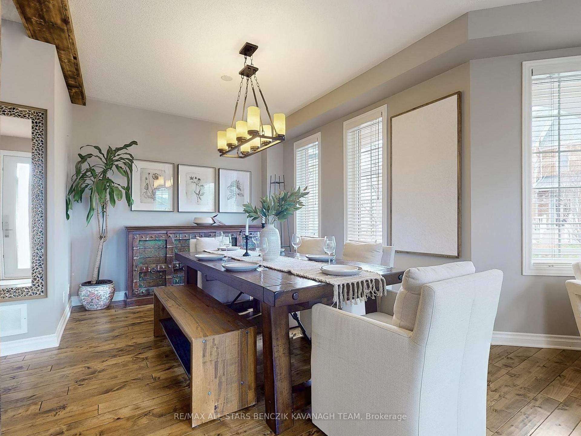 Photo 3 of 27 Spring Meadow Avenue, Markham, Cornell — HOMEH