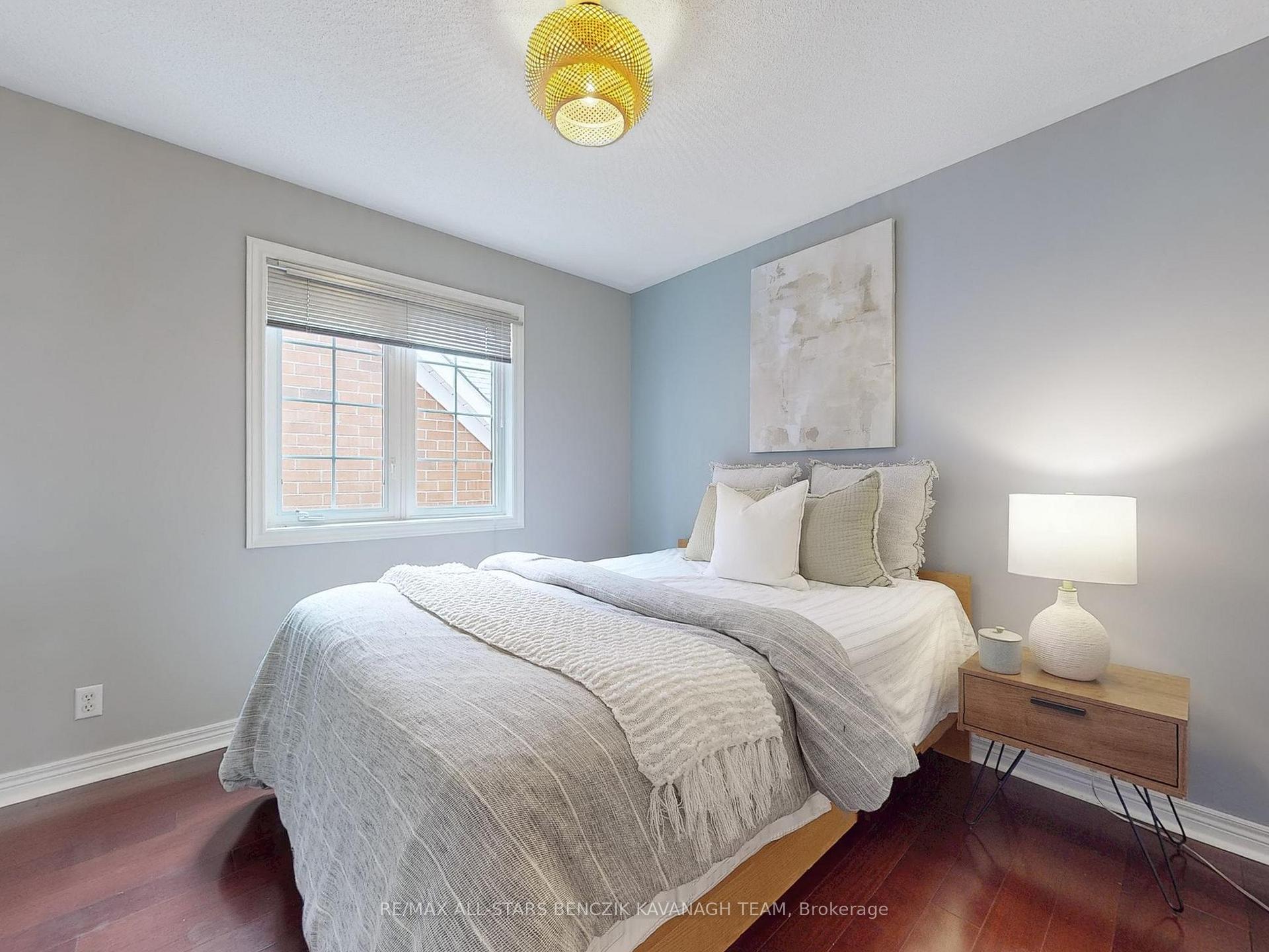 Photo 16 of 27 Spring Meadow Avenue, Markham, Cornell — HOMEH