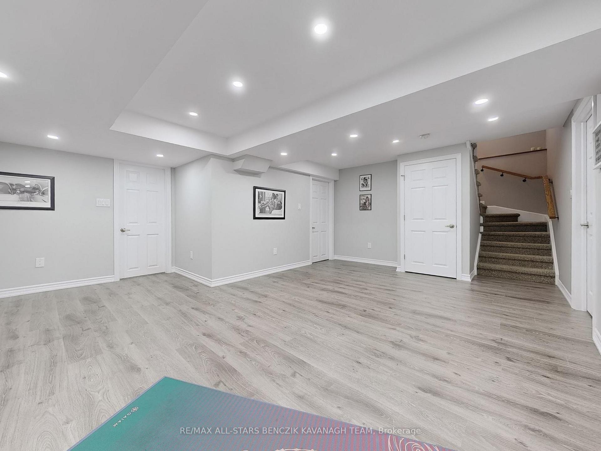 Photo 20 of 27 Spring Meadow Avenue, Markham, Cornell — HOMEH