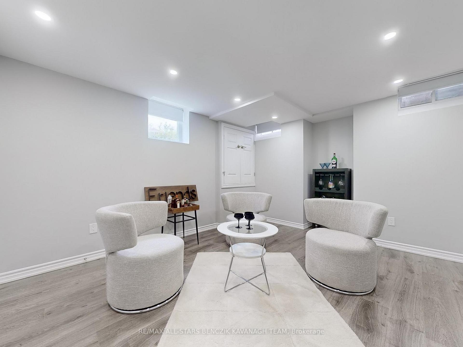Photo 21 of 27 Spring Meadow Avenue, Markham, Cornell — HOMEH