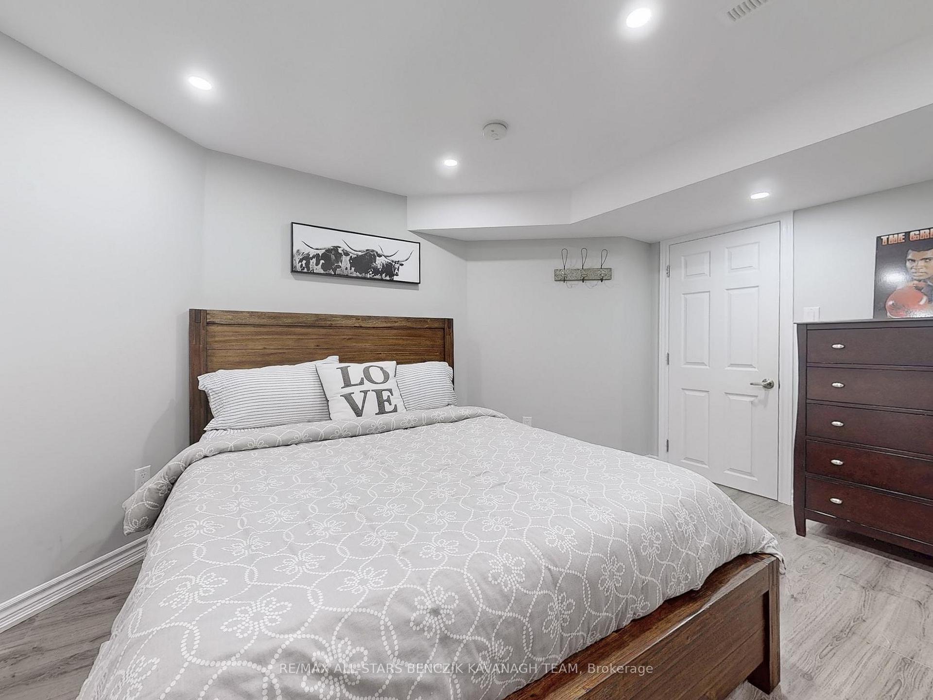 Photo 22 of 27 Spring Meadow Avenue, Markham, Cornell — HOMEH