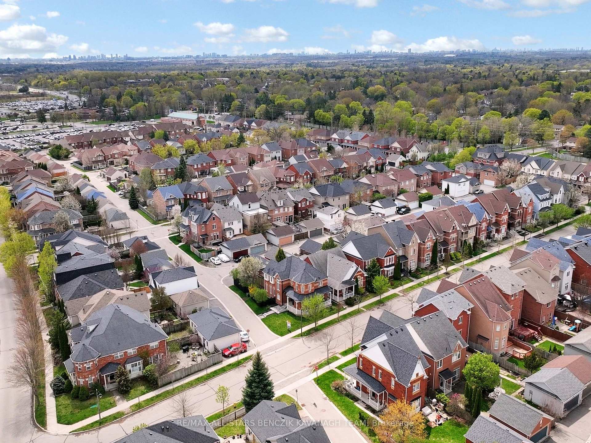 Photo 29 of 27 Spring Meadow Avenue, Markham, Cornell — HOMEH