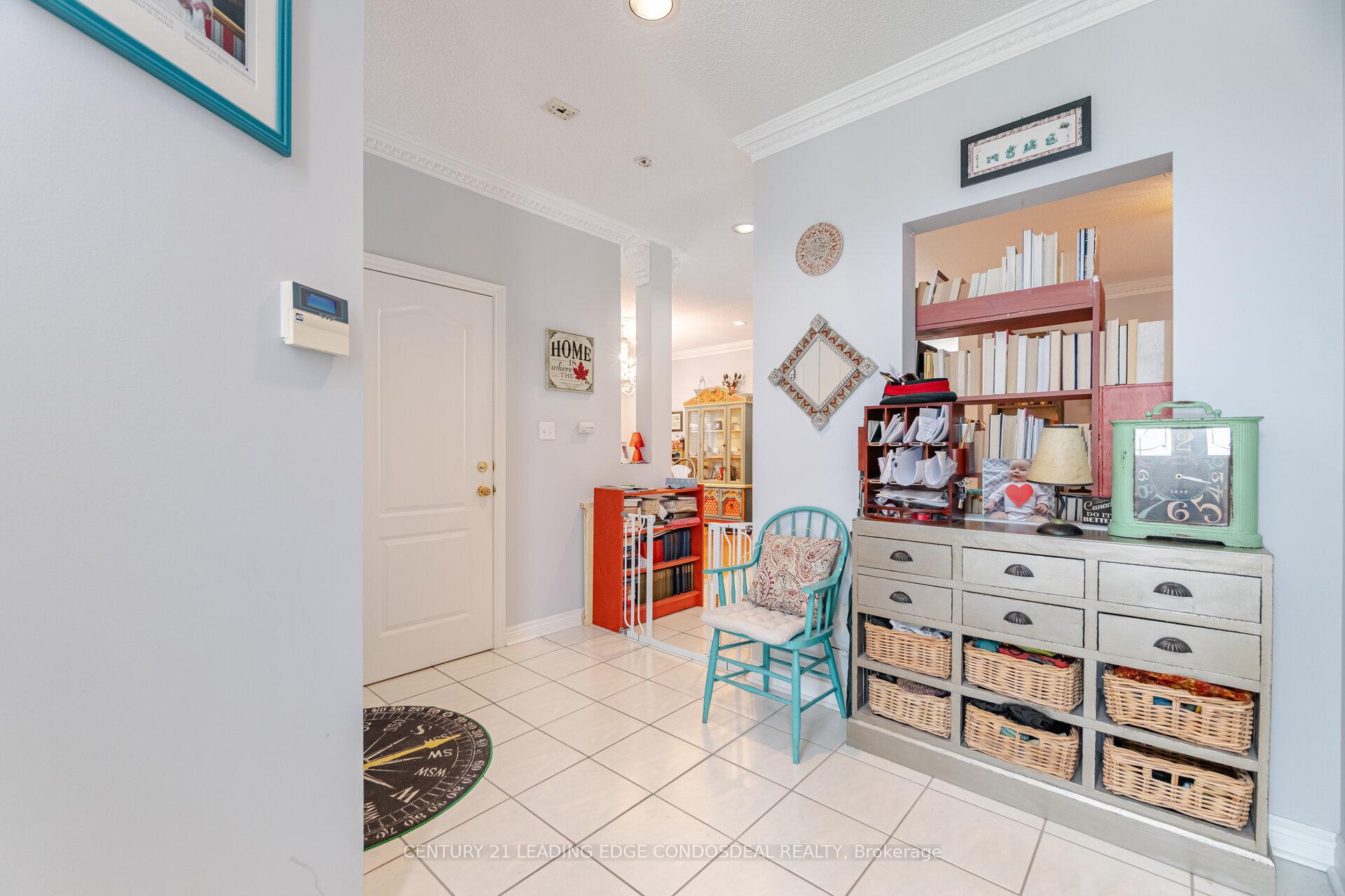Photo 7 of 585 Highglen Avenue, Markham, Middlefield — HOMEH