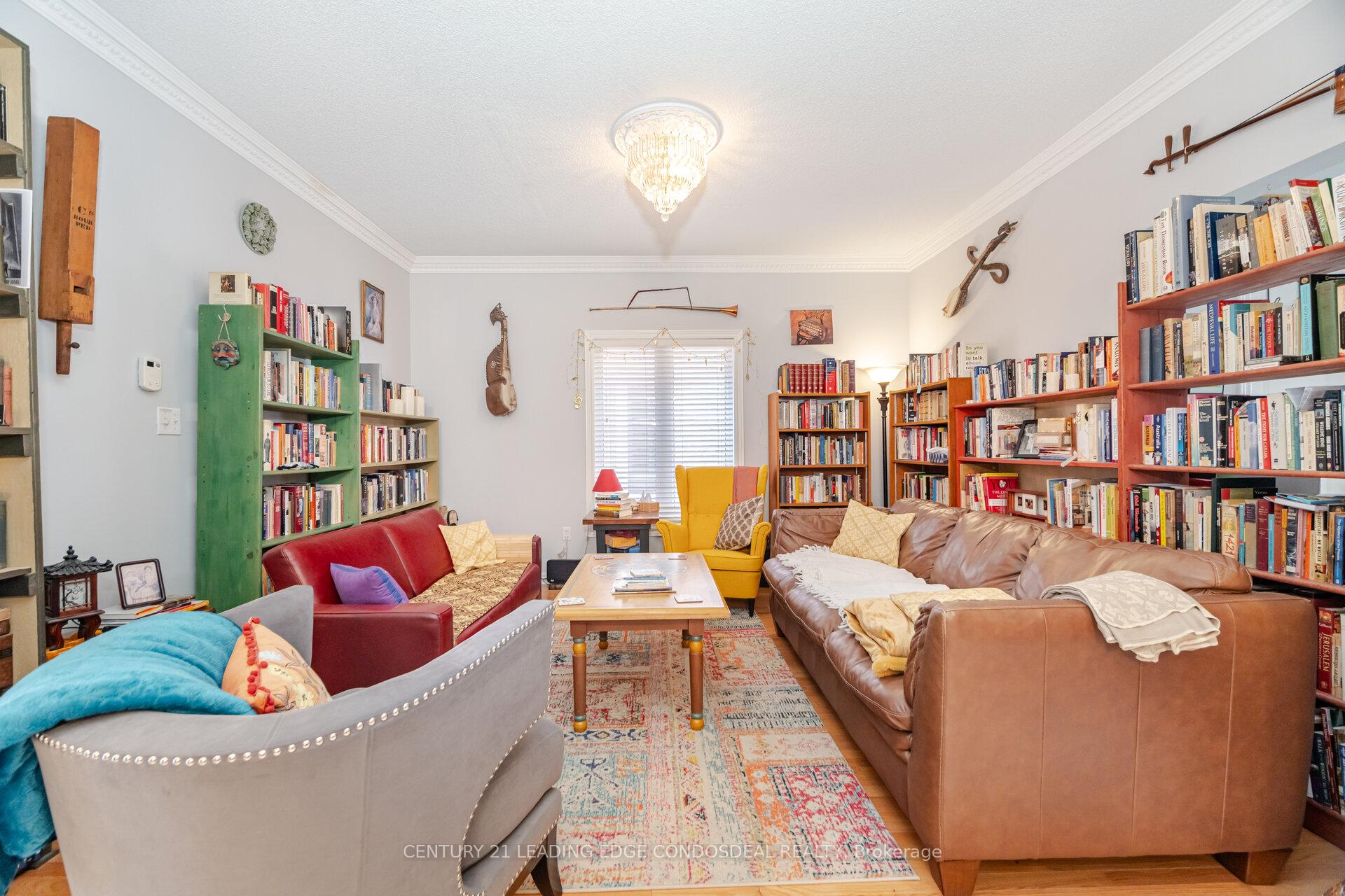 Photo 9 of 585 Highglen Avenue, Markham, Middlefield — HOMEH