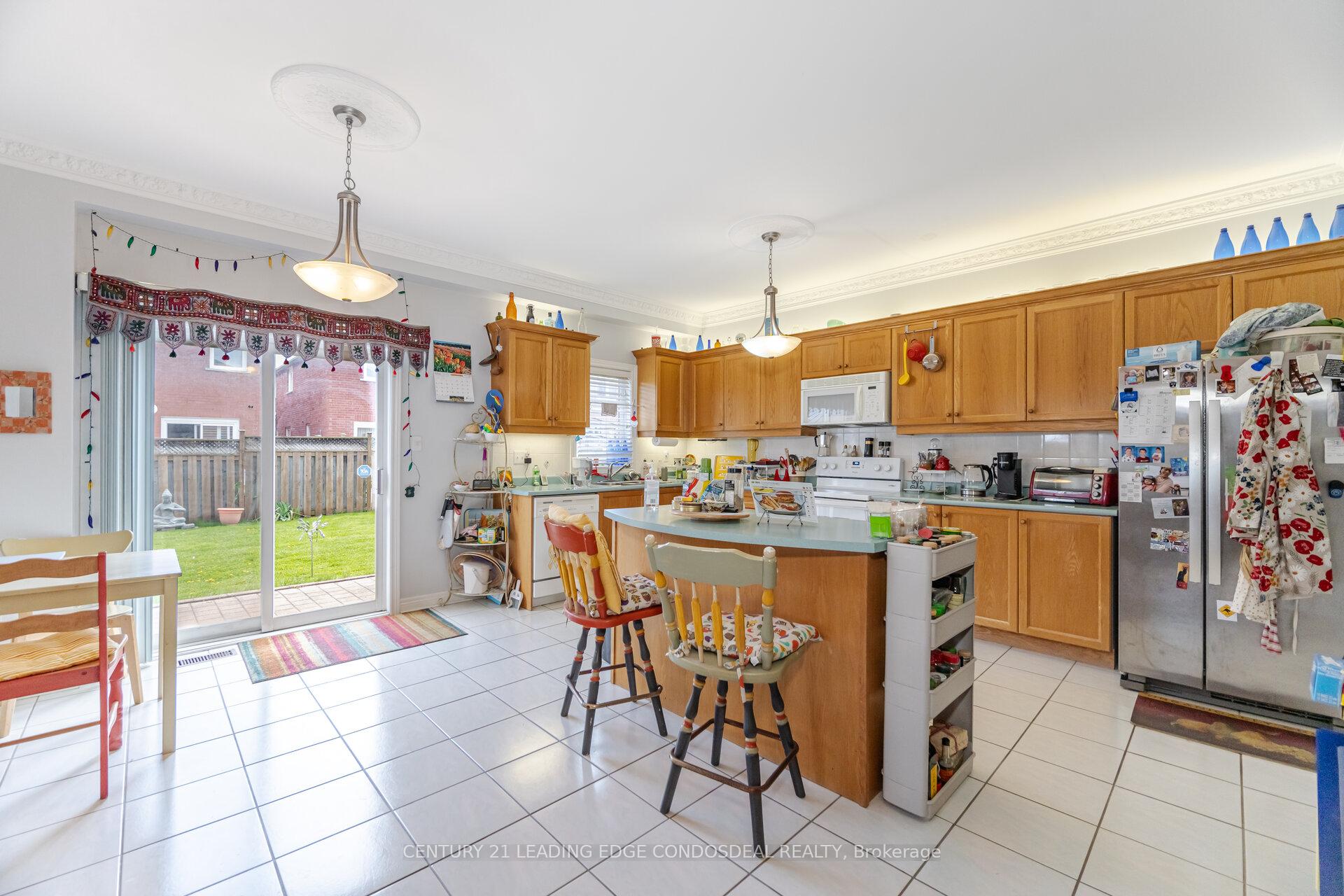 Photo 13 of 585 Highglen Avenue, Markham, Middlefield — HOMEH