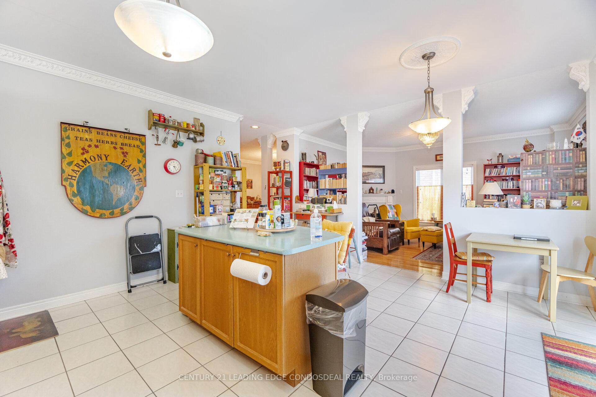 Photo 16 of 585 Highglen Avenue, Markham, Middlefield — HOMEH