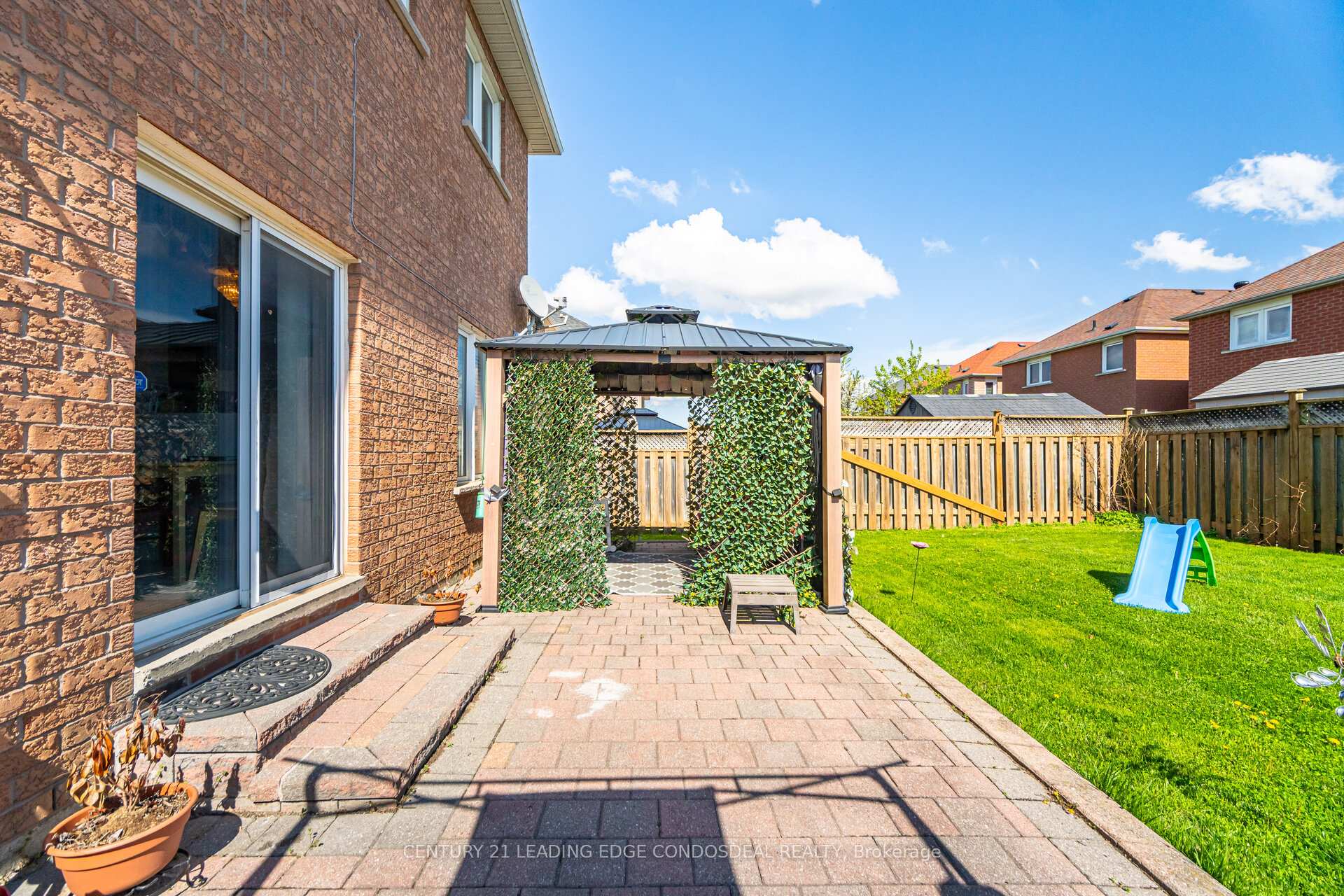 Photo 47 of 585 Highglen Avenue, Markham, Middlefield — HOMEH