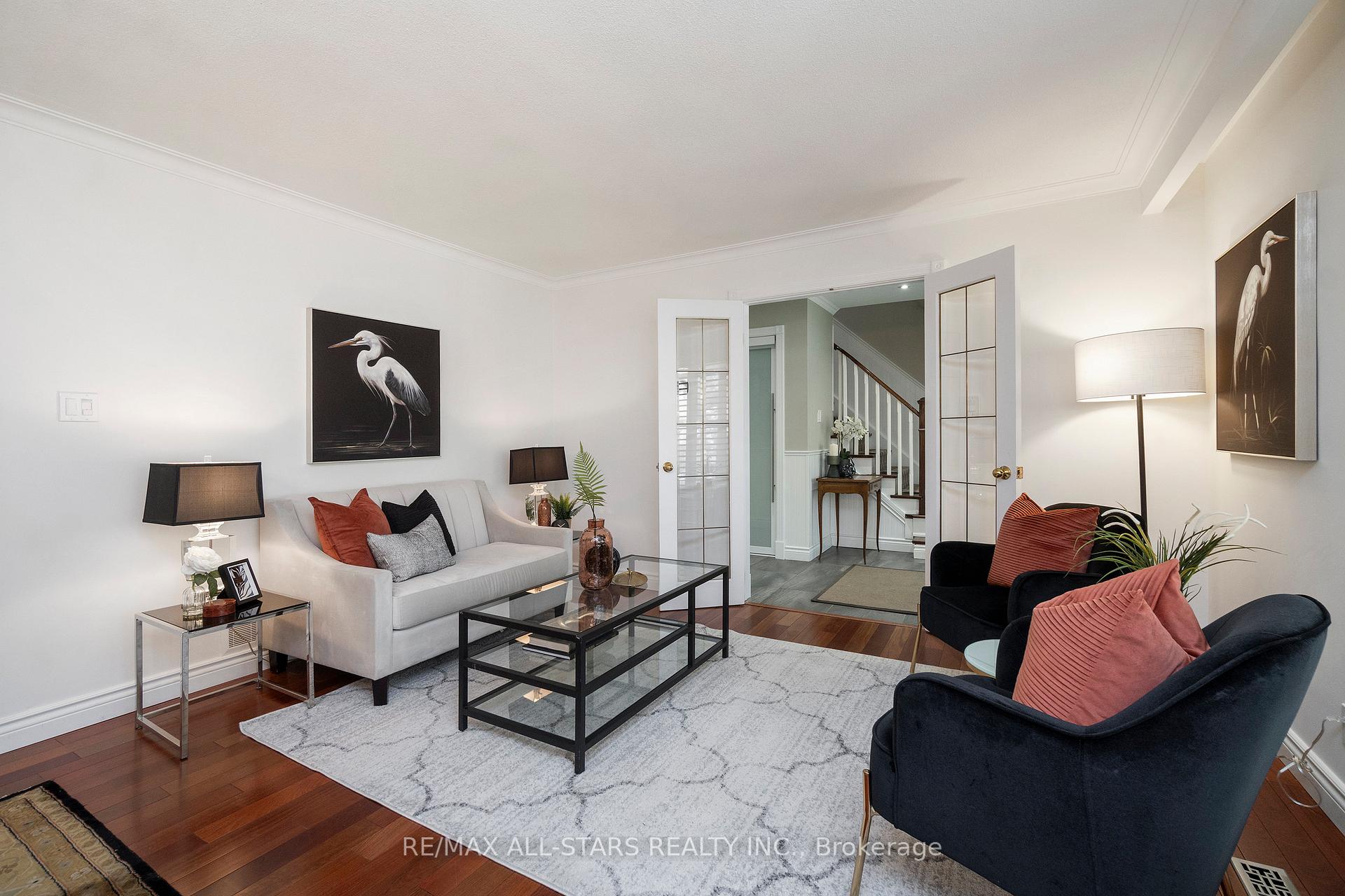 Photo 3 of 15 James Speight Road, Markham, Sherwood-Amberglen — HOMEH