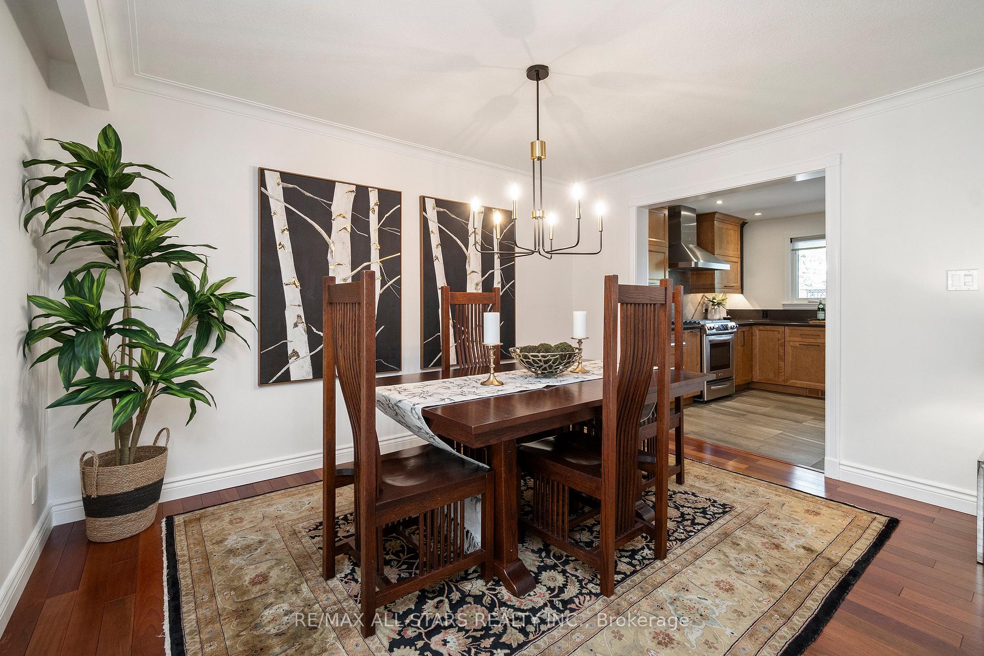 Photo 5 of 15 James Speight Road, Markham, Sherwood-Amberglen — HOMEH